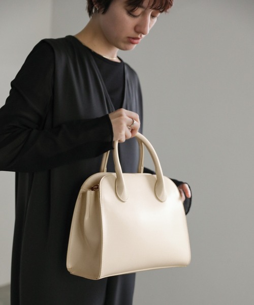 select MOCA(セレクトモカ)の「スクエアボストンバッグ(ボストンバッグ・レディース・オフホワイト/ブラック・FREE)」の7枚目の写真