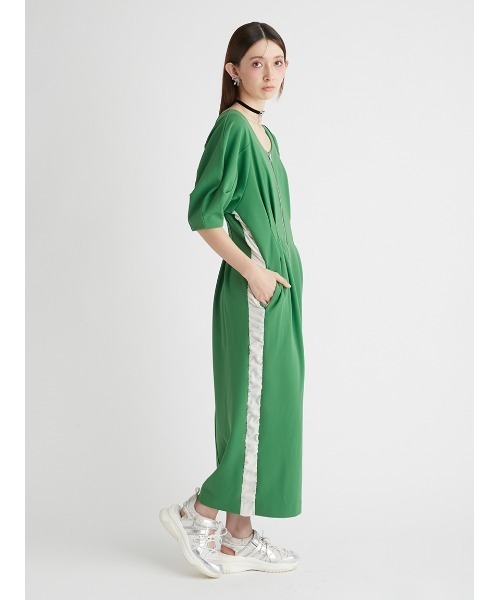 FURFUR グリーン ワンピース FURFUR（ファーファー）の「サイドラインポンチジップワンピース