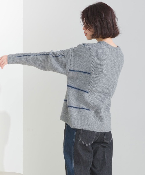 FURRY（ファーリー）の「ファンシーラインケーブルプルオーバー（ニット/セーター・レディース・黄土色系1/ライトブルーグレー/ブラック×ブラック/オフホワイト・FREE）」の16枚目の写真