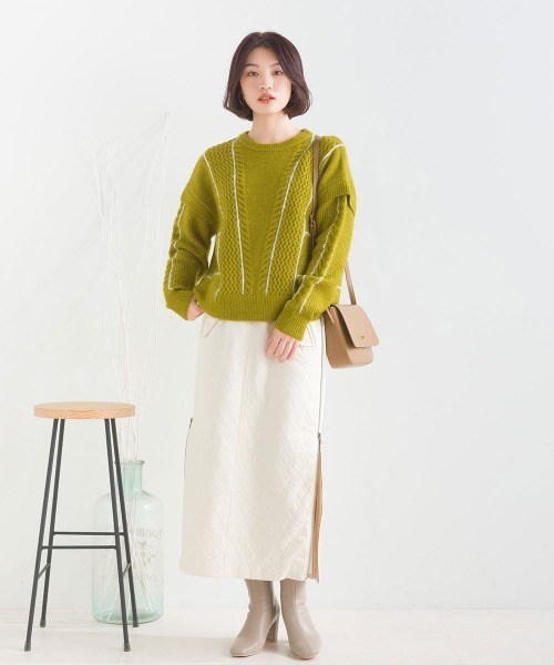 FURRY（ファーリー）の「ファンシーラインケーブルプルオーバー（ニット/セーター・レディース・黄土色系1/ライトブルーグレー/ブラック×ブラック/オフホワイト・FREE）」の21枚目の写真