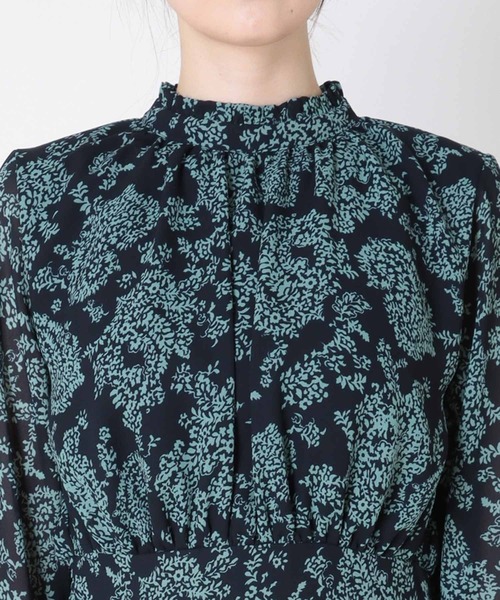 Jines（ジネス）の「ペイズリースタンドカラーワンピース（ワンピース  