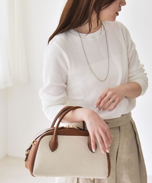 quaranciel(カランシエル)の「quaranciel:〈洗濯機可能〉ワッフル クルーネック ラウンドヘム カットソー(Tシャツ/カットソー・レディース・ブラック/ホワイト/ライトグレー・ONE SIZE)」の8枚目の写真