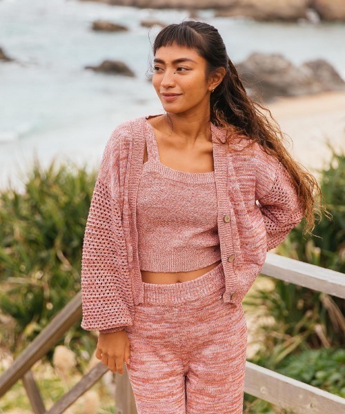 ROXY(ロキシー)の「BLOOMING DAYS CAMI/ロキシーショートレングスキャミソール(キャミソール・レディース・ホワイト/レッド/ブルー/グリーン・SMALL/MEDIUM/LARGE)」の12枚目の写真