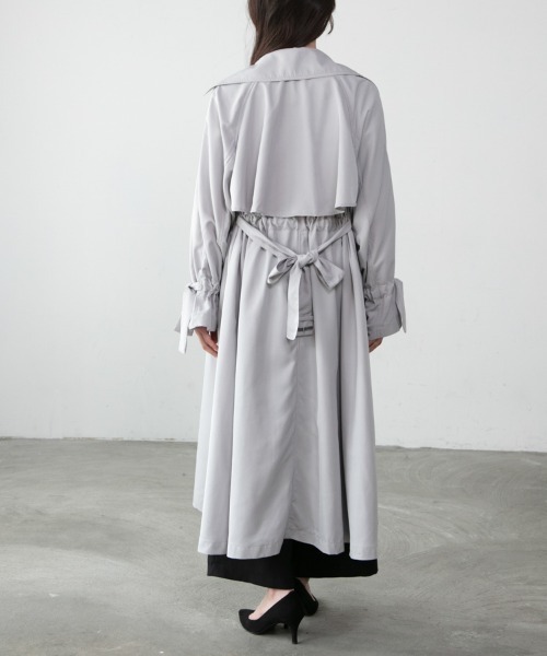 M.deux（エムドゥ）の「◎エアリートッパートレンチコート◎（トレンチコート・レディース・ベージュ/ライトグレー・MEDIUM）」の7枚目の写真