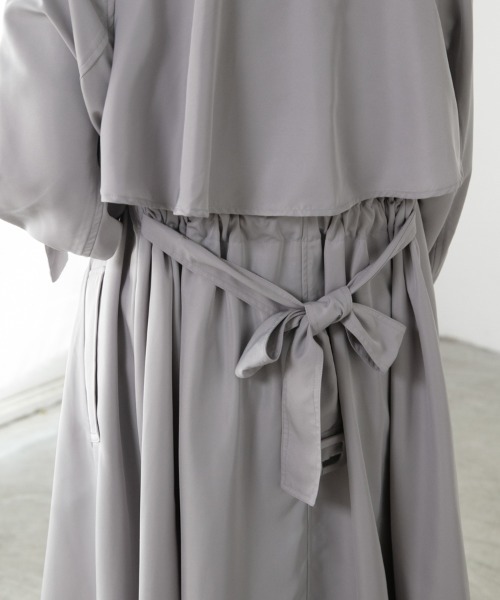 M.deux（エムドゥ）の「◎エアリートッパートレンチコート◎（トレンチコート・レディース・ベージュ/ライトグレー・MEDIUM）」の10枚目の写真