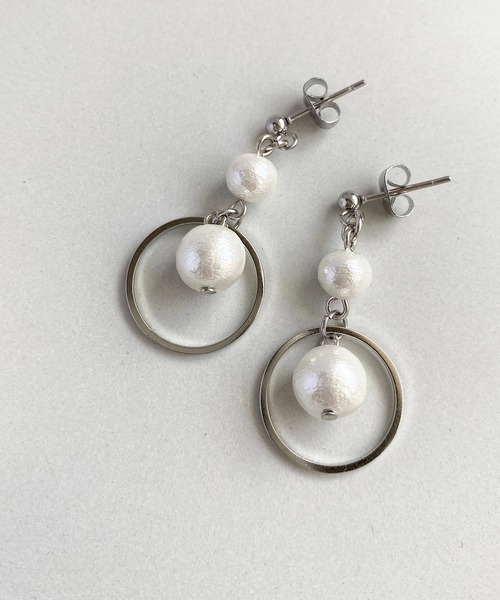 tone(トーン)の「【As】【アレルギー対応】サージカルステンレス コットンパール デザインピアス(MA)(ピアス(両耳用)・レディース・ゴールド/シルバー系3/ゴールド系2/シルバー/シルバー系2/ゴールド系3・FREE)」の2枚目の写真