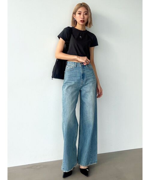 EMODA(エモダ)の「ロゴミニマルTシャツ(Tシャツ/カットソー・レディース・グリーン/ホワイト/ブラック/グレー・FREE)」の16枚目の写真