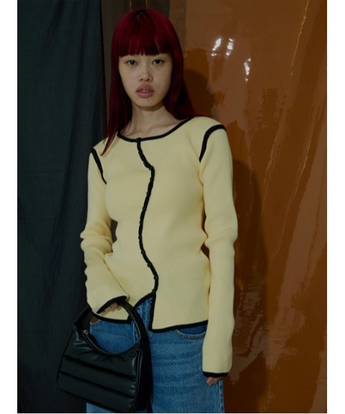 AMAIL（アマイル）の「Piping egg knit（カーディガン/ボレロ・レディース・ブラック/ピンク/イエロー・FREE）」の4枚目の写真