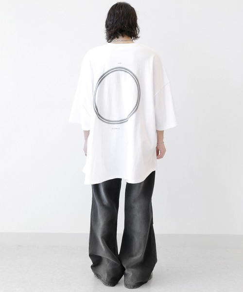 minsobi（ミンソビ）の「モノトーンビッグサークル半袖T オーバーサイズTシャツ（Tシャツ/カットソー・メンズ・ブラック/ホワイト・FREE）」の17枚目の写真