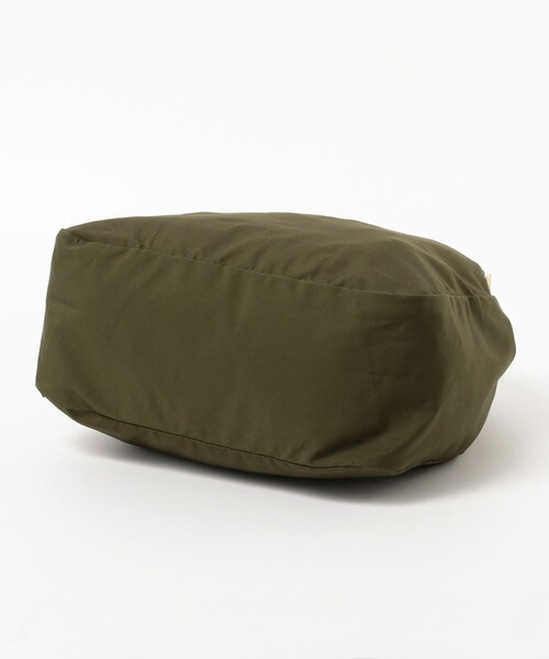 BAG'n'NOUN（バッグンナウン）の「BAG'n'NOUN × fennica / 別注 アーミー スピンドル バッグ L オリーブ（トートバッグ・メンズ・オリーブ・ONE SIZE）」の4枚目の写真