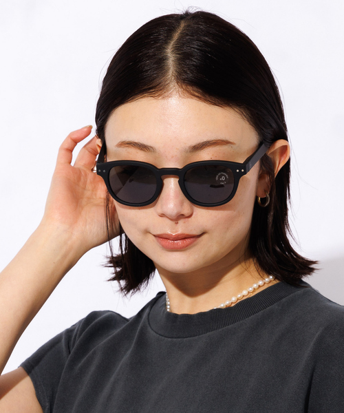 IZIPIZI（イジピジ）の「【IZIPIZI】サングラス / ボストン / ウェリントン / UVカット / #C（サングラス・レディース・ブラウン系その他2/ブラウン系その他/その他/ライトブルー/ブラック/ベージュ系その他/ピンク/ゴールド/クリーム・フリー）」の2枚目の写真