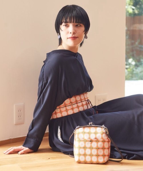カヤ(カヤ)の「【カヤ】レトロがま口ショルダーバッグ(ショルダーバッグ・レディース・グリーン/レッド/オレンジ・FREE)」の10枚目の写真