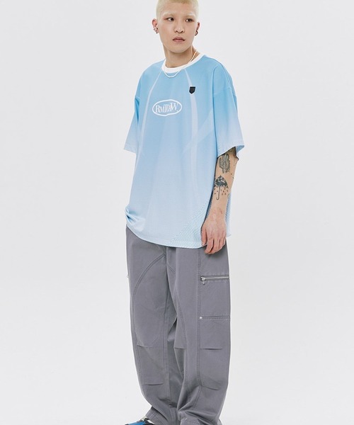ROMANTIC CROWN（ロマンティッククラウン）の「【UNISEX】ROMANTIC CROWN／サッカｰジャージーT（Tシャツ/カットソー・メンズ・ブラック/ライトブルー・MEDIUM/LARGE）」の6枚目の写真
