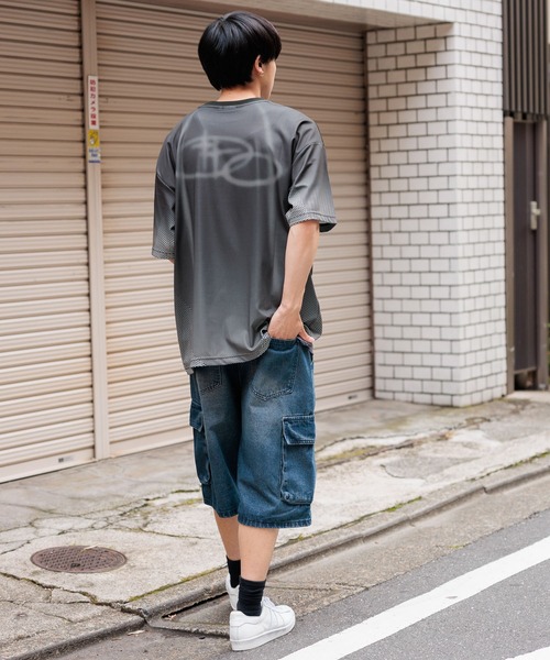ROMANTIC CROWN（ロマンティッククラウン）の「【UNISEX】ROMANTIC CROWN／サッカｰジャージーT（Tシャツ/カットソー・メンズ・ブラック/ライトブルー・MEDIUM/LARGE）」の17枚目の写真