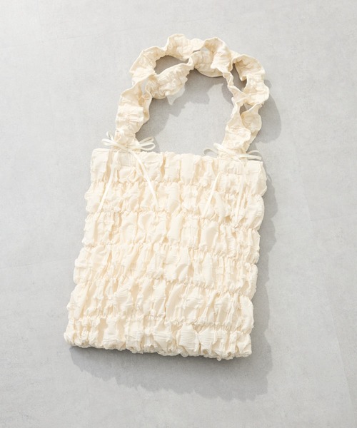 Green　Parks（グリーンパークス）の「・QUONギャザーキルティングリボントートバッグ（トートバッグ・レディース・ブラック/アイボリー/イエロー/ラベンダー・FREE）」の2枚目の写真