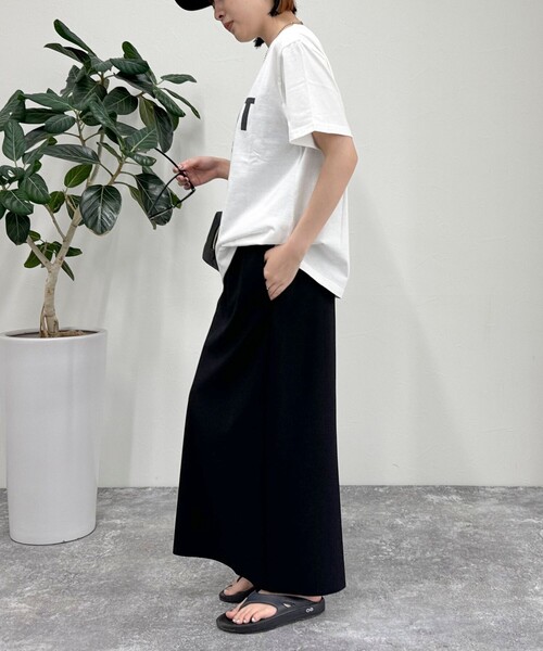 fredy emue（フレディエミュ）の「”DEBUT”プリントTシャツ（Tシャツ/カットソー・レディース・ホワイト系その他/チャコールグレー/グレイッシュベージュ/ホワイト系その他2・38）」の6枚目の写真