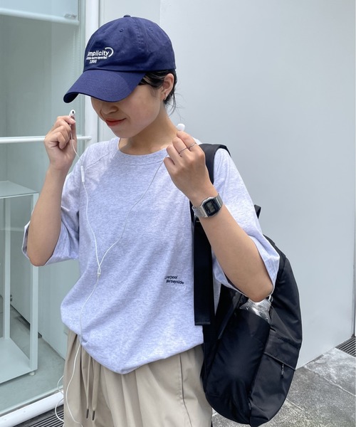 COLONY 2139（コロニートゥーワンスリーナイン）の「ロゴ刺繍ラグランTシャツ（Tシャツ/カットソー・レディース・ライトグレー/ネイビー/オフホワイト・FREE）」の6枚目の写真