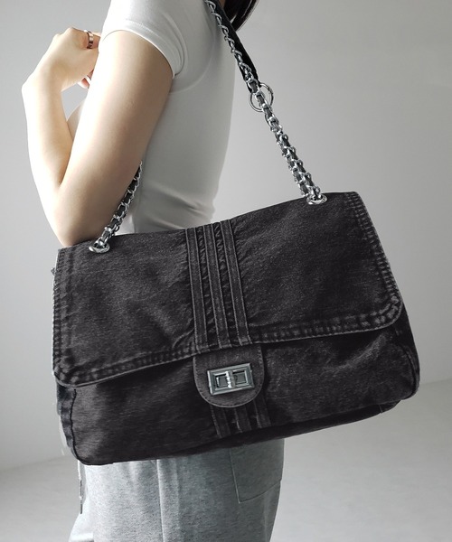 me+em select（ミームセレクト）の「【 ２color 】センターラインウォッシュデニムショルダーバッグ ／ centerline washed denim shoulder bag（ショルダーバッグ・レディース・ブルー/ブラック・FREE）」の11枚目の写真