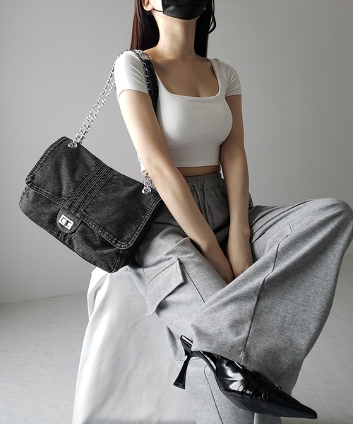 me+em select（ミームセレクト）の「【 ２color 】センターラインウォッシュデニムショルダーバッグ ／ centerline washed denim shoulder bag（ショルダーバッグ・レディース・ブルー/ブラック・FREE）」の15枚目の写真