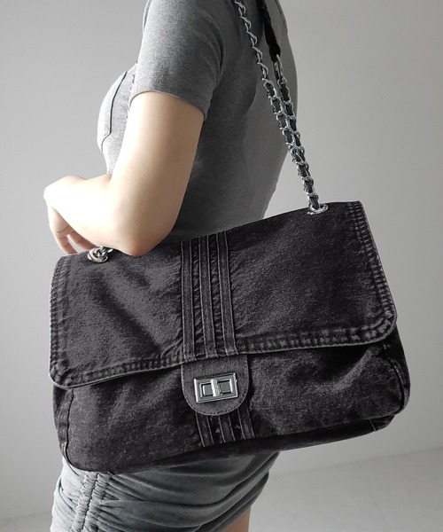 me+em select（ミームセレクト）の「【 ２color 】センターラインウォッシュデニムショルダーバッグ ／ centerline washed denim shoulder bag（ショルダーバッグ・レディース・ブルー/ブラック・FREE）」の16枚目の写真