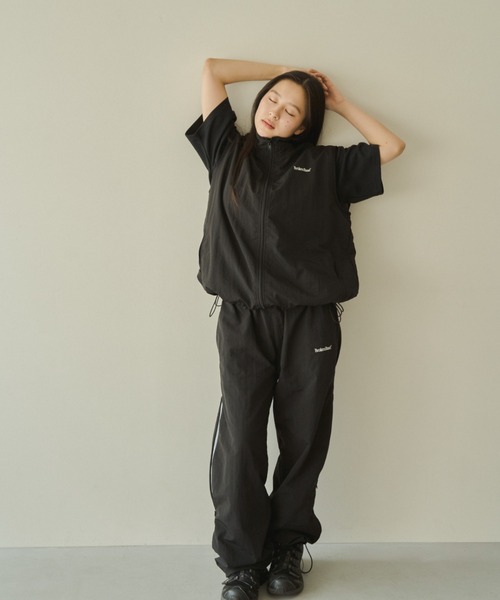 BROKEN BASE（ブロークンベース）の「パッカブル ナイロンベスト（ベスト・メンズ・ブラック/ネイビー/ライム・MEDIUM/LARGE）」の9枚目の写真