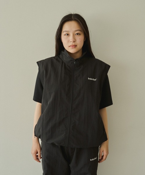 BROKEN BASE（ブロークンベース）の「パッカブル ナイロンベスト（ベスト・メンズ・ブラック/ネイビー/ライム・MEDIUM/LARGE）」の7枚目の写真