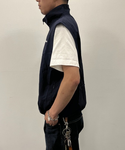 BROKEN BASE（ブロークンベース）の「パッカブル ナイロンベスト（ベスト・メンズ・ブラック/ネイビー/ライム・MEDIUM/LARGE）」の14枚目の写真