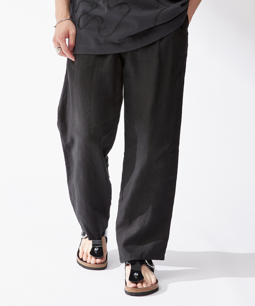 B.C STOCK(ベーセーストック)の「LI BUTCHER EASYPANTS(スラックス・メンズ・チャコールグレー/ブラック/ベージュ/ブラウン・MEDIUM/LARGE)」の1枚目の写真