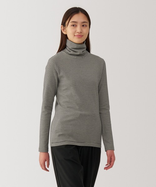無印良品(ムジルシリョウヒン)の「婦人 起毛フライス編みタートルネック長袖Tシャツ(Tシャツ/カットソー・レディース・ライトグレー/ブラック/ホワイト/ブラック系/マスタード/ライトグレー系・L/M/XL/S)」の3枚目の写真