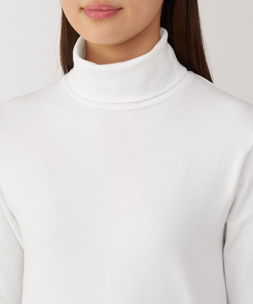 無印良品(ムジルシリョウヒン)の「婦人 起毛フライス編みタートルネック長袖Tシャツ(Tシャツ/カットソー・レディース・ライトグレー/ブラック/ホワイト/ブラック系/マスタード/ライトグレー系・L/M/XL/S)」の11枚目の写真