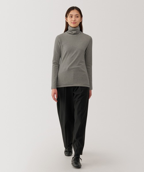無印良品(ムジルシリョウヒン)の「婦人 起毛フライス編みタートルネック長袖Tシャツ(Tシャツ/カットソー・レディース・ライトグレー/ブラック/ホワイト/ブラック系/マスタード/ライトグレー系・L/M/XL/S)」の22枚目の写真