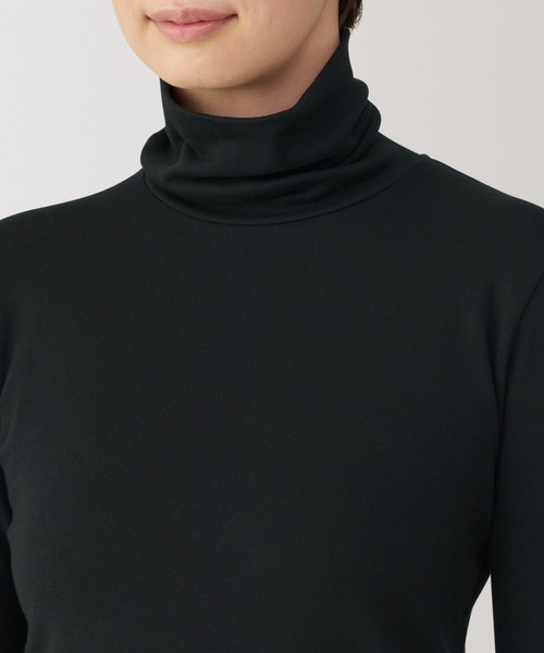 無印良品(ムジルシリョウヒン)の「婦人 起毛フライス編みタートルネック長袖Tシャツ(Tシャツ/カットソー・レディース・ライトグレー/ブラック/ホワイト/ブラック系/マスタード/ライトグレー系・L/M/XL/S)」の18枚目の写真