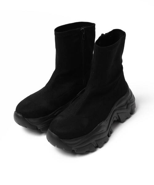 WEGO（ウィゴー）の「WEGO/厚底スニーカーソールショートブーツ（ブーツ・レディース・ブラック/ブラック系その他/シルバー・LARGE/MEDIUM）」の12枚目の写真