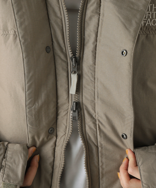 THE NORTH FACE(ザノースフェイス)の「《追加》【THE NORTH FACE】 Alteration Baffs Jacket:ダウンジャケット(ダウンジャケット/コート・レディース・ブラック/ベージュ・SMALL/X-SMALL)」の18枚目の写真