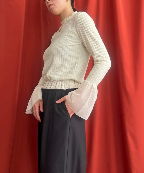 LHELBIE(レルビエ)の「フレアカフスシャーリングトップス(Tシャツ/カットソー・レディース・グレー/ブラック/アイボリー/ネイビー・M)」の19枚目の写真