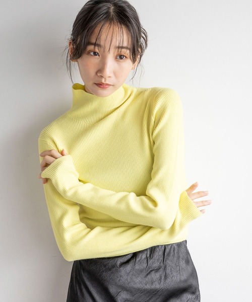 LOWRYS FARM(ローリーズファーム)の「カラータートルニットLS 116685(ニット/セーター・レディース・レッド/イエロー/アイボリー/ブラック/その他/ブルー・FREE)」の5枚目の写真