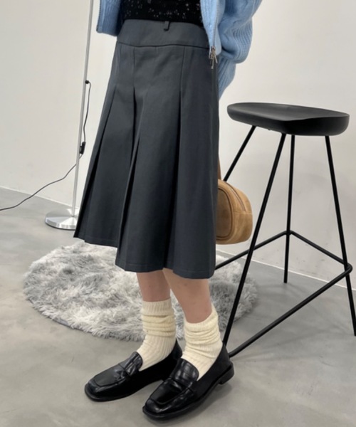 Birthday room（バースデイルーム）の「2WAYミディ丈プリーツスカート / 2way midi length pleated skirt（スカート・レディース・グレー・FREE）」の11枚目の写真
