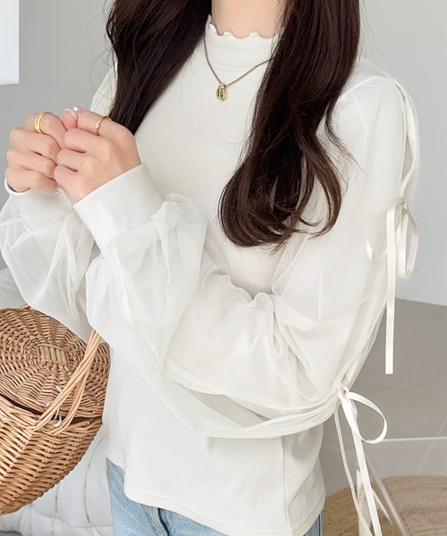 mily bilet(ミウィビレット)の「【mily bilet】大人可愛いふんわりスリーブが魅力♪サイドスリットリボンチュール重ねニットソー(長袖)(Tシャツ/カットソー・レディース・チャコールグレー/アイボリー/ピンク/アイボリー系2・LARGE/MEDIUM/SMALL/X-LARGE)」の6枚目の写真