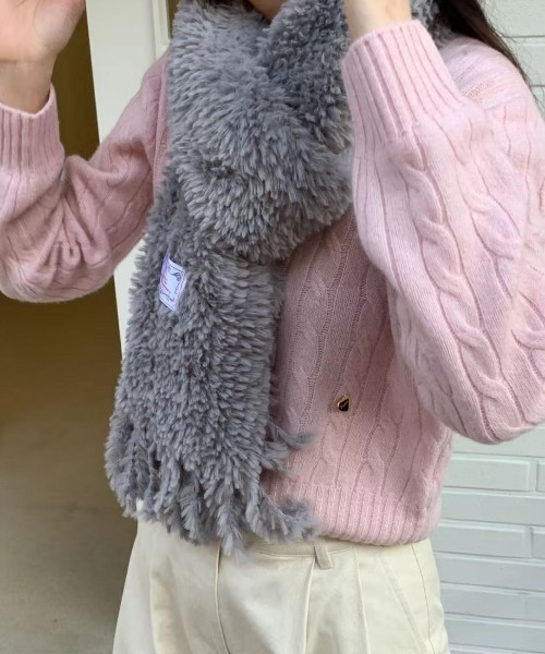 Vipoa(ヴィポア)の「eco fur muffler(マフラー・レディース・グレー/ブラック/レッド/ピンク/ホワイト・FREE)」の12枚目の写真