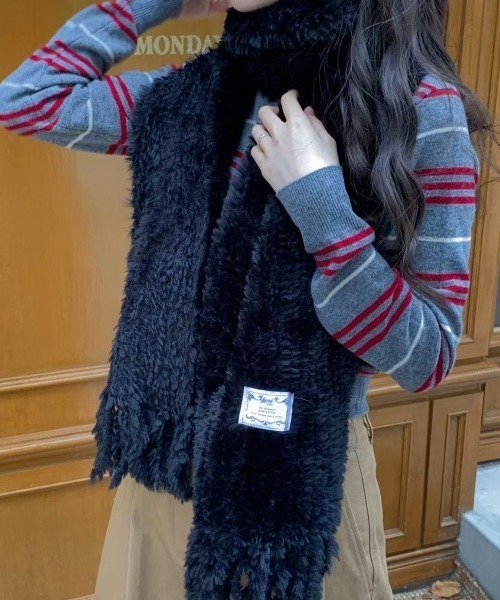 Vipoa(ヴィポア)の「eco fur muffler(マフラー・レディース・グレー/ブラック/レッド/ピンク/ホワイト・FREE)」の16枚目の写真
