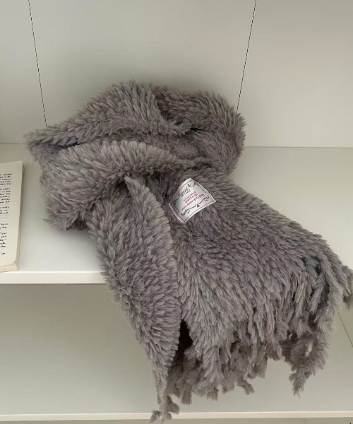 Vipoa(ヴィポア)の「eco fur muffler(マフラー・レディース・グレー/ブラック/レッド/ピンク/ホワイト・FREE)」の14枚目の写真