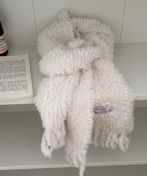 Vipoa(ヴィポア)の「eco fur muffler(マフラー・レディース・グレー/ブラック/レッド/ピンク/ホワイト・FREE)」の11枚目の写真