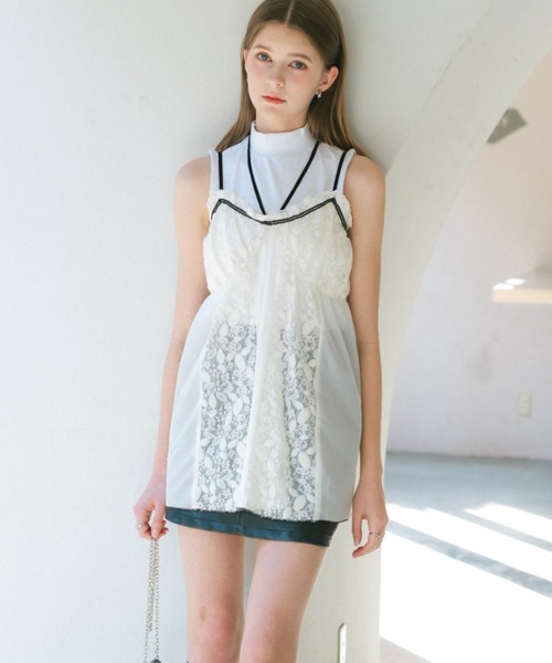 ECREL(エクレール)の「レースホルターキャミチュニック(キャミソール・レディース・アイボリー・FREE)」の2枚目の写真