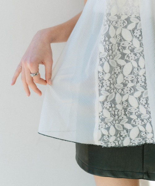 ECREL(エクレール)の「レースホルターキャミチュニック(キャミソール・レディース・アイボリー・FREE)」の4枚目の写真