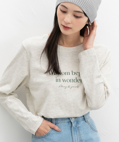 Honeys(ハニーズ)の「ロゴプリントTシャツ(Tシャツ/カットソー・レディース・ホワイト×ブラック/ホワイト×ブルー/ブラック/オートミール/スミクロ・L/LL/M/S)」の2枚目の写真