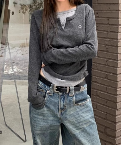SHEPP(シープ)の「ワンポイントフェイクレイヤードロンT / ヘンリーネック / Vネック(Tシャツ/カットソー・レディース・ブラック/グレー・M/L)」の13枚目の写真