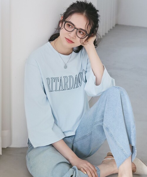 23区(ニジュウサンク)の「【SLOW/一部店舗限定】MVSコットン フレア袖 ロゴTシャツ(Tシャツ/カットソー・レディース・グレー系/ホワイト系/サックスブルー系・38)」の3枚目の写真