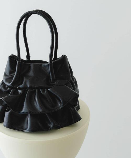 RODE SKO（ロデスコ）の「フリルショルダーハンドバッグ（ハンドバッグ・レディース・シルバー/ブラック/アイボリー/ブラウン系その他/ベージュ/ベージュ系その他/ホワイト系その他/ブラック系その他・ONE）」の17枚目の写真