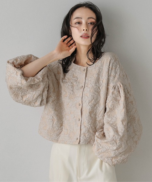 La-gemme(ラジェム)の「ふくれジャガードブルゾン(ブルゾン・レディース・ネイビー/ベージュ/ブラック・フリー)」の3枚目の写真