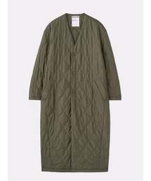 SOFTHYPHEN（ソフトハイフン）の「QUILTING COLLARLESS LONG COAT（ノーカラージャケット・メンズ）」